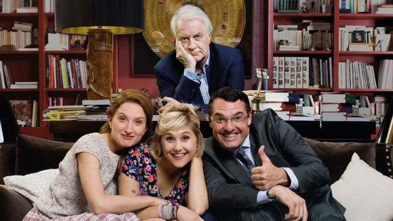 Bérengère Krief et André Dussolier dans "Adopte un veuf", une gentille comédie sur le filon de la colocation Bérengère Krief et André Dussolier dans "Adopte un veuf", une gentille comédie sur le filon de la colocation