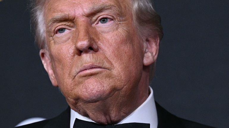 Les États-Unis ouvrent les bras aux riches étrangers : la carte de séjour "Gold Card" à un million de dollars est disponible