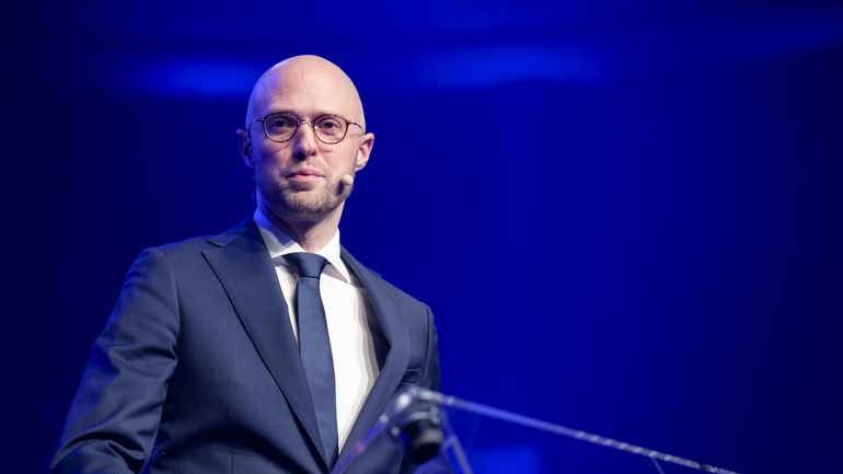 Formation bruxelloise : David Leisterh invite les négociateurs des six partis à une réunion ce jeudi à 16h30