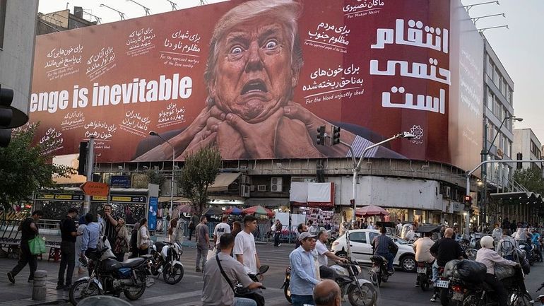 Pour faire chuter le régime iranien, Washington impose de nouvelles sanctions visant notamment l'or, la technologie et l'aviation