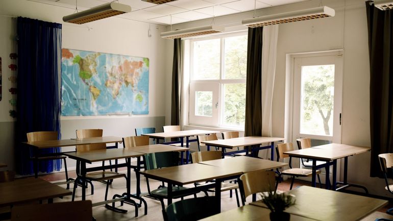 Enseignement : le décret programme, contenant une série de mesures d'économies, validé en commission du Budget