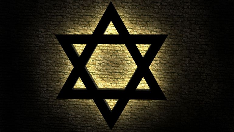 Explosion devant la synagogue de Liège : l'antisémitisme augmente-t-il en Belgique ?
