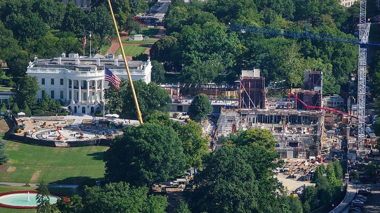 Etats-Unis : une cour d'appel fédérale bloque la construction de la salle de bal de Donald Trump