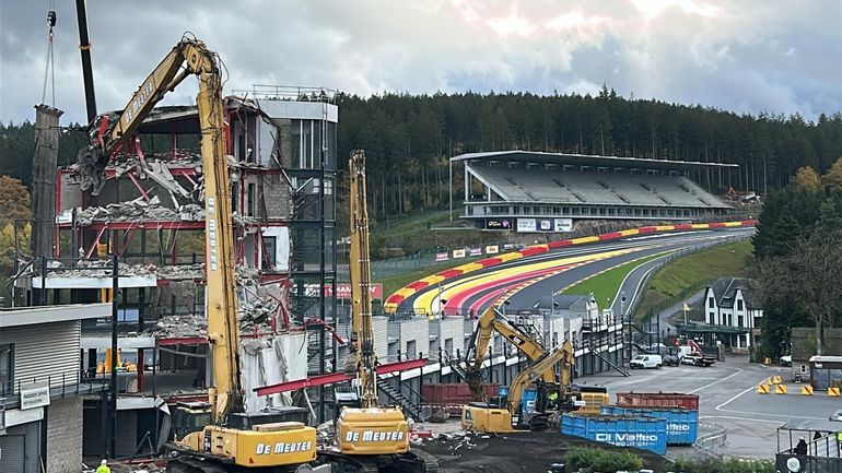 Spa Francorchamps : la démolition de la tour Uniroyal a débuté ce jeudi