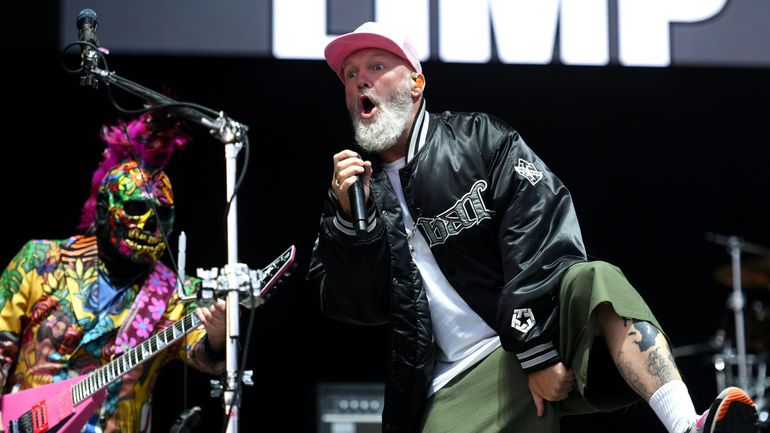Premier concert de Limp Bizkit depuis le décès de Sam Rivers : un hommage touchant Premier concert de Limp Bizkit depuis le décès de Sam Rivers : un hommage touchant