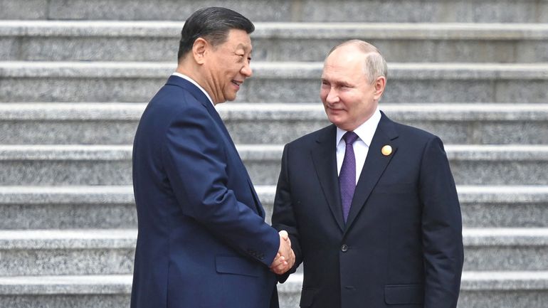 Derrière les accolades de Xi Jinping et Vladimir Poutine à Pékin, une partie diplomatique mondiale