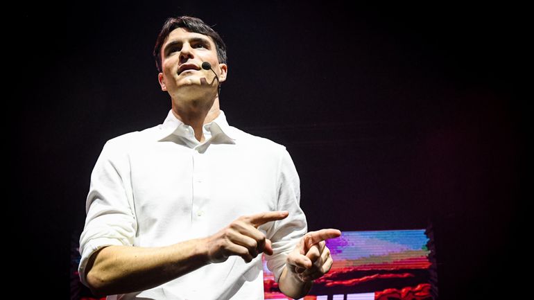 Le chef marketing de Conner Rousseau rétribué par la Chambre