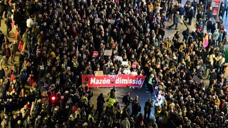 Inondations en Espagne : pourquoi le président de la région de Valence, Carlos Mazón, démissionne sous la pression des victimes