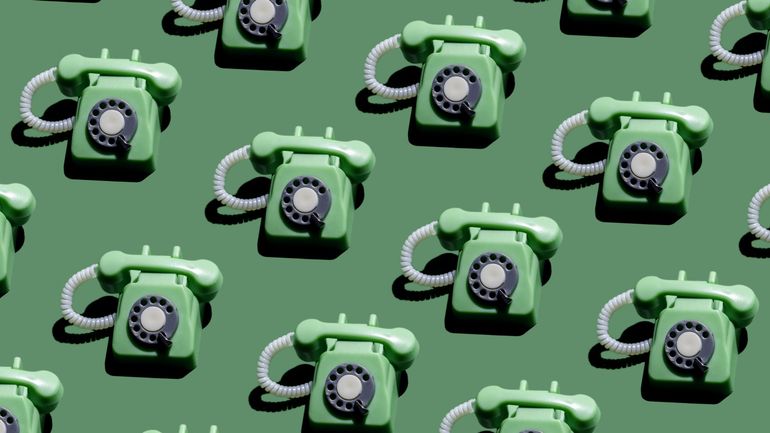 1307, 1313, 1207 : les renseignements téléphoniques obligés d'annoncer le coût maximal en début d'appel
