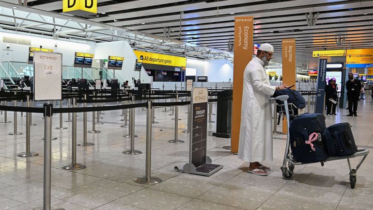 Frappes sur l'Iran : les deux principaux aéroports de Dubaï, DXB et Al Maktoum, suspendent la circulation aérienne jusqu'à nouvel ordre