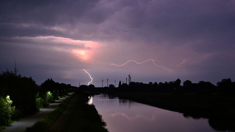 8800 impacts de foudre sur le territoire belge : mais que s'est-il passé dans notre ciel cette nuit ?
