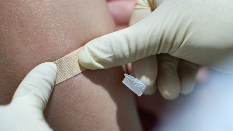 Covid-19 : le Conseil de la Santé recommande une dose de rappel pour les groupes à risque