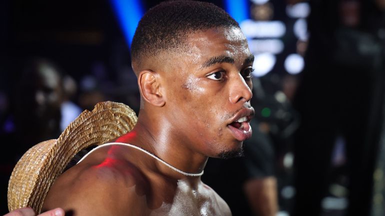 PFL : Patrick Habirora met KO au 1er round le Français Kevin Jousset et fait le show à Lyon PFL : Patrick Habirora met KO au 1er round le Français Kevin Jousset et fait le show à Lyon