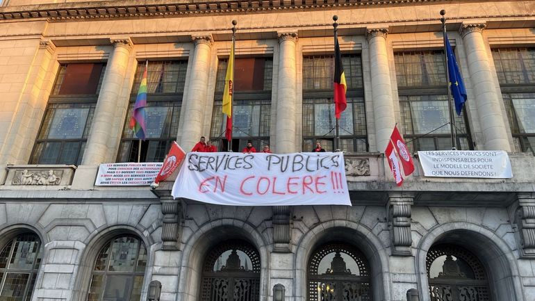 Grève des services publics ce mardi, surtout à Bruxelles, peut-être en Wallonie : "Ils sont indispensables et l'investissement est incontournable" selon le front commun syndical