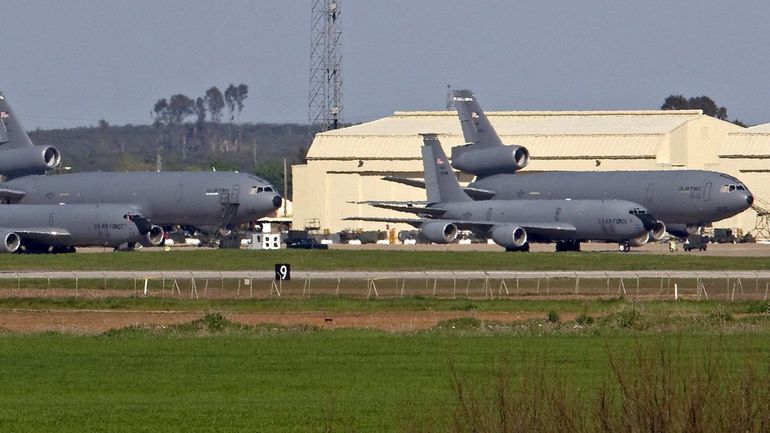 L'Espagne adopte une position maximaliste en interdisant son espace aérien aux avions américains opérant en Iran