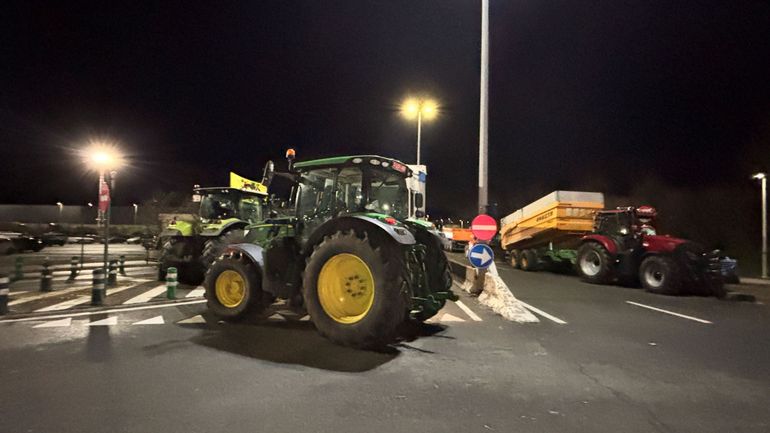 Mercosur : "Nous resterons jusqu'à samedi matin", les agriculteurs maintiennent la pression à Brucargo