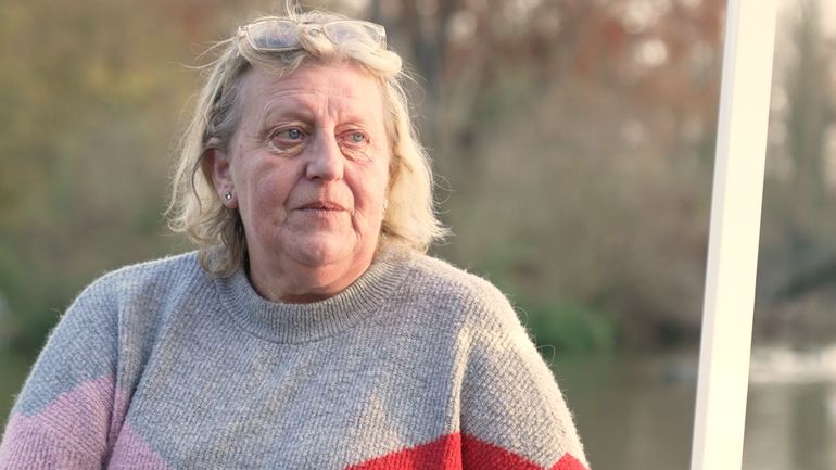 "On n’a plus qu’un poêle au gaz, dans les étages il fait 10 degrés" : Anne témoigne pour Viva for Life "On n’a plus qu’un poêle au gaz, dans les étages il fait 10 degrés" : Anne témoigne pour Viva for Life