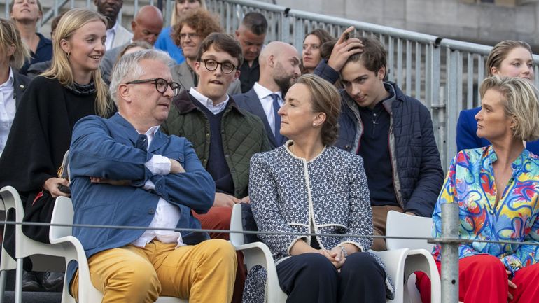 Quatre prévenus condamnée pour avoir arnaqué le prince Laurent et la princesse Claire