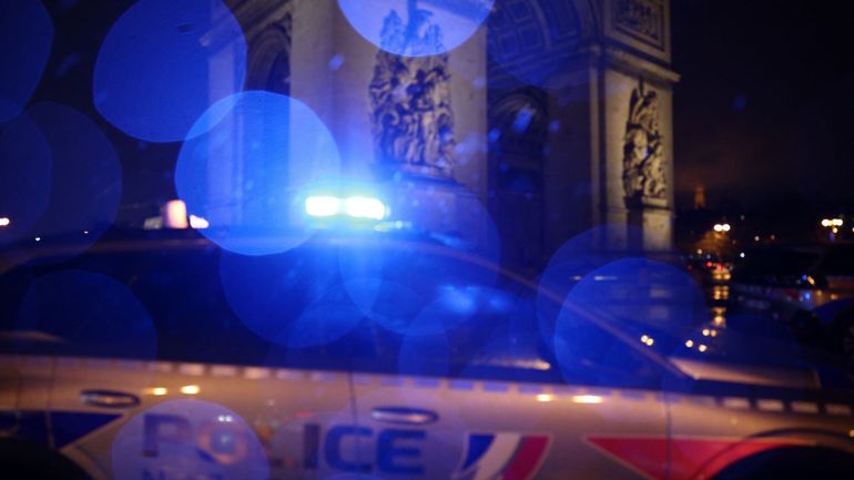 France : un homme menaçant tué par un gendarme sous l'Arc de Triomphe à Paris, le parquet antiterroriste se saisit de l'affaire