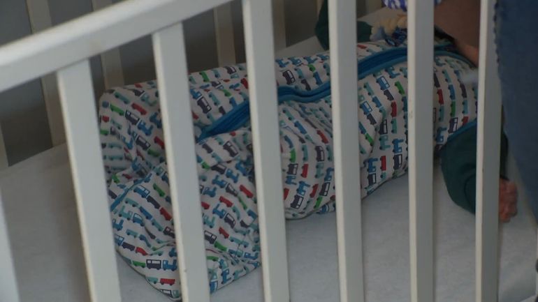 Comment rendre le sommeil du nourrisson le plus sûr possible