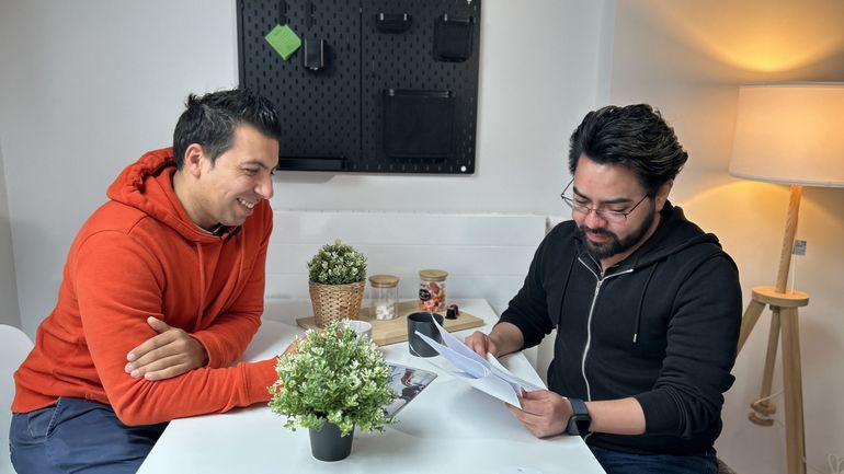 Une asbl met en lien des propriétaires solidaires et des réfugiés partout en Belgique Une asbl met en lien des propriétaires solidaires et des réfugiés partout en Belgique