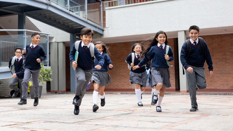 "Ici le monde" - Colombie : des cours de bienveillance imposés à tous les enfants dès la rentrée
