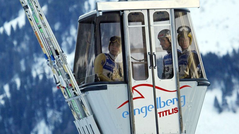 Une télécabine s'écrase en Suisse à Engelberg en raison de vents violents