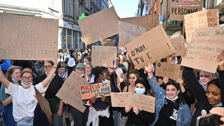 Manifestations des élèves : les mineurs ont-ils le droit de faire la grève ?