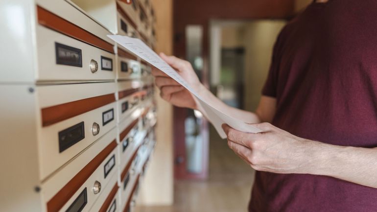 Près de 150.000 jeunes Belges reçoivent une lettre de la Défense : que faire si c'est votre cas ?