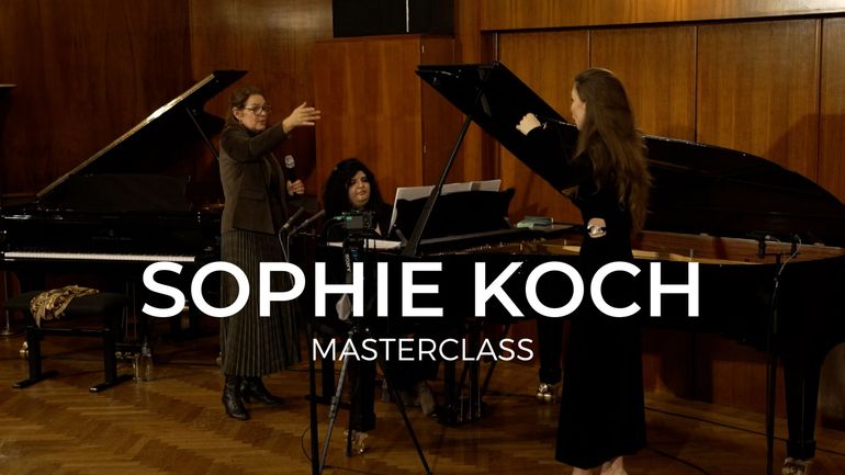 "C’est surtout pour le public que les masterclass sont intéressantes" : la masterclass de chant de Sophie Koch, à voir sur Auvio