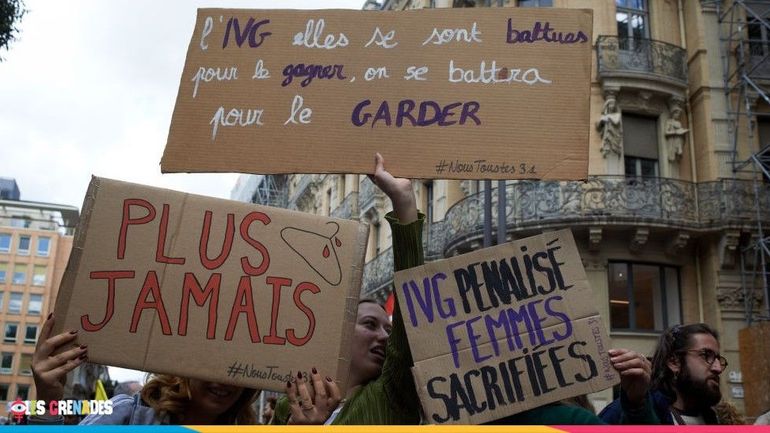 La proposition de loi sur l'IVG "tourne le dos aux réalités vécues par les femmes"