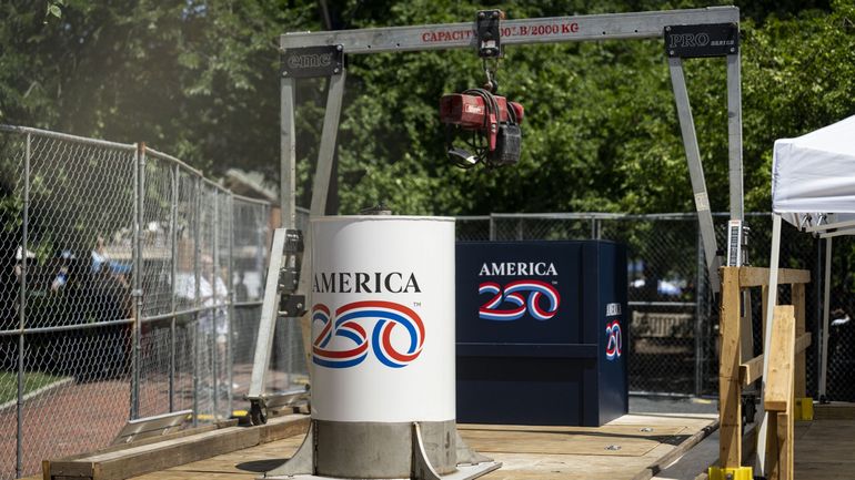 Les Etats-Unis fêtent leurs 250 ans en scellant des capsules temporelles : mais que renferment-elles ?