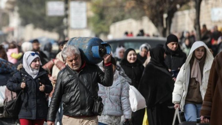 Conflit en Syrie : les civils autorisés à fuir les quartiers kurdes d'Alep avant de nouveaux bombardements