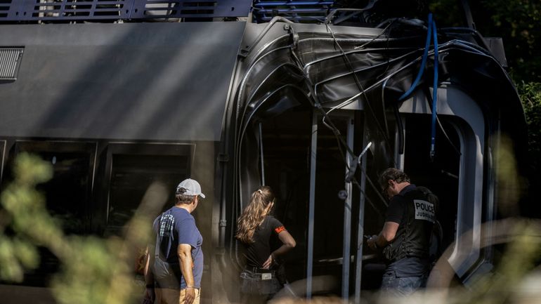 Déraillement d'un train en Normandie : outre l'enquête judiciaire, une enquête technique ouverte