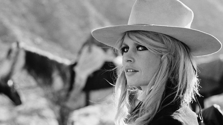 "Une icône parmi les icônes", "Une actrice d'exception" : les hommages se multiplient à l'annonce du décès de l'actrice française Brigitte Bardot