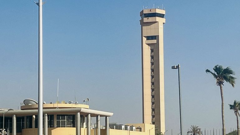 Les Houthis affirment avoir tiré un missile balistique sur l'aéroport de Ryad