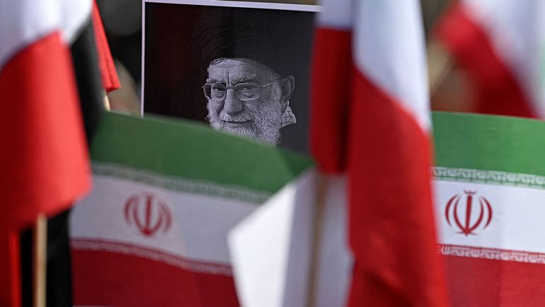 L'Iran, toujours sous les bombes, a choisi un successeur au Guide suprême Ali Khamenei sans révéler son identité