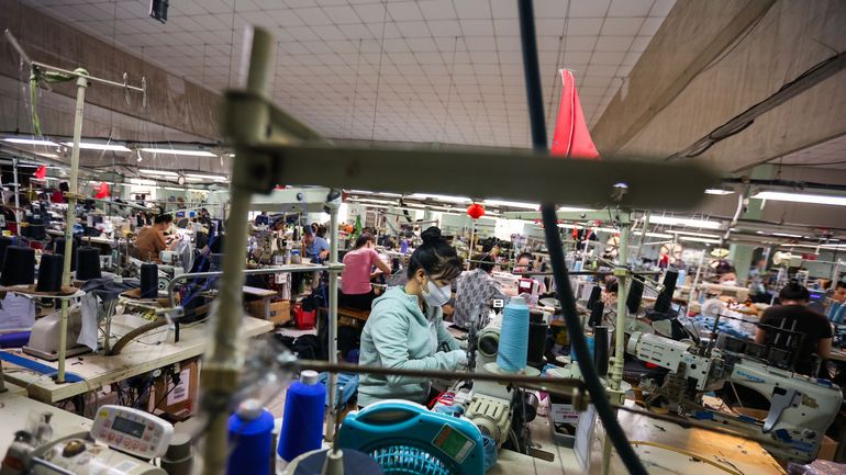Menacé de nouveaux droits de douane américains, le Vietnam va réprimer les contrefaçons