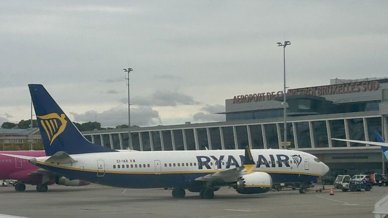 Taxes aériennes belges : Ryanair annonce supprimer "un million de sièges" à Bruxelles et Charleroi Taxes aériennes belges : Ryanair annonce supprimer "un million de sièges" à Bruxelles et Charleroi