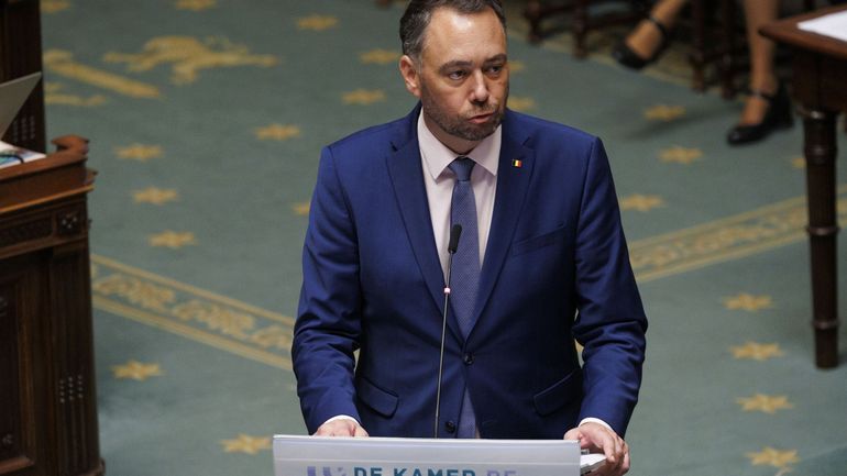 Pour le ministre des Affaires étrangères, Maxime Prévot, le gouvernement fédéral devrait viser un effort budgétaire de 7 milliards