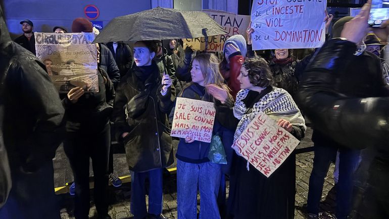 Devant le Cirque royal, les militantes manifestent contre Ary Abittan : une tournée sous haute tension