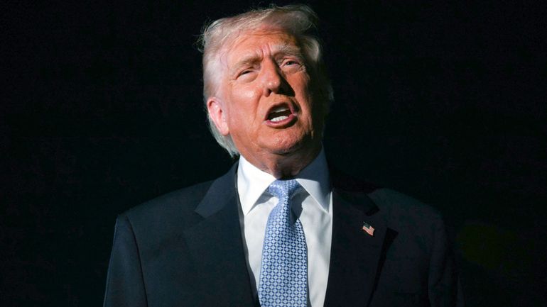 Revirement à la Maison blanche : Donald Trump soutient la publication du dossier Epstein