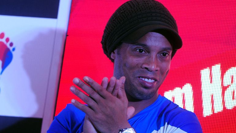 Ronaldinho annoncé ce dimanche au stade Machtens à Molenbeek : 