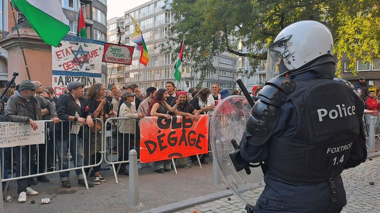 Policiers blessés lors d'une manifestation place du Vingt Août : la ville de Liège dépose plainte contre X