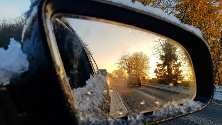 Vendredi matin très compliqué sur les routes : chaussées glissantes, plusieurs accidents signalés
