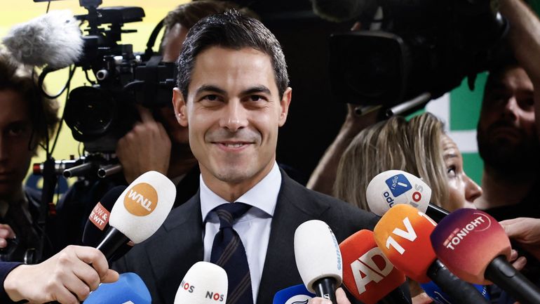 Aux Pays-Bas, le nouveau gouvernement dirigé par le centriste Rob Jetten a prêté serment