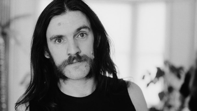 Lemmy Kilmister : 10 ans après sa mort, l'héritage du leader de Motörhead reste intact Lemmy Kilmister : 10 ans après sa mort, l'héritage du leader de Motörhead reste intact