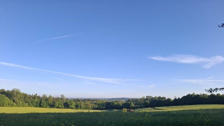 Météo en Belgique : le soleil bien au rendez-vous ce vendredi avec des températures estivales
