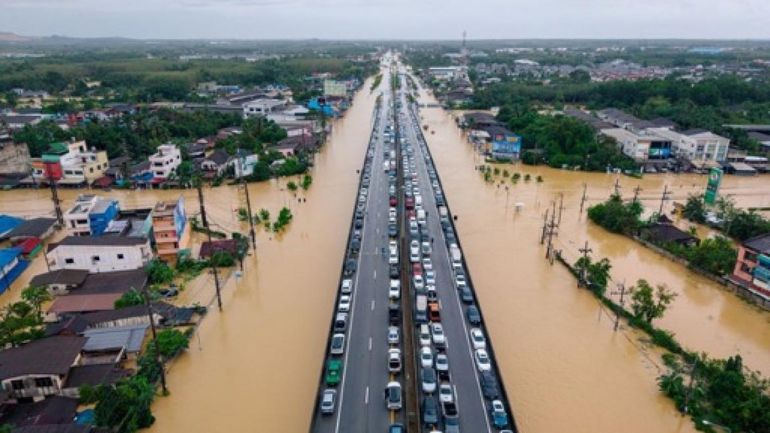 Thaïlande : le sud du pays en proie à d’importantes inondations, premier bilan de 13 morts