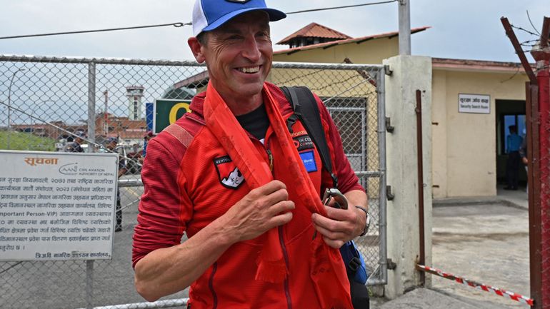 Ascension de l'Everest : un Britannique atteint pour la 20e fois le célèbre sommet, un record